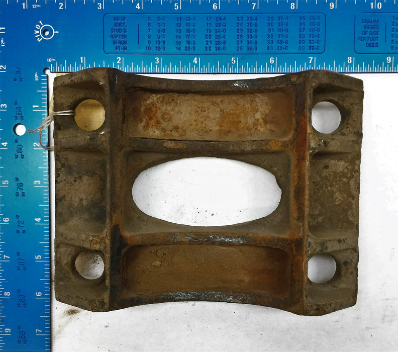 International/Navistar Bracket 453864C1 NOS