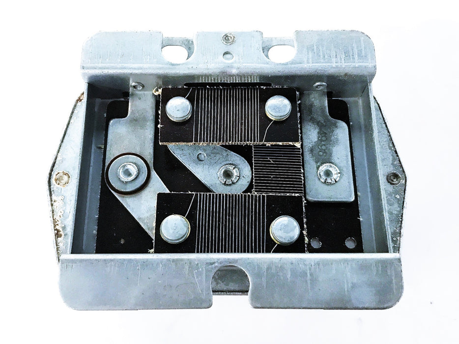 Auto Lite Voltage and Current Regulator VRB4003A NOS