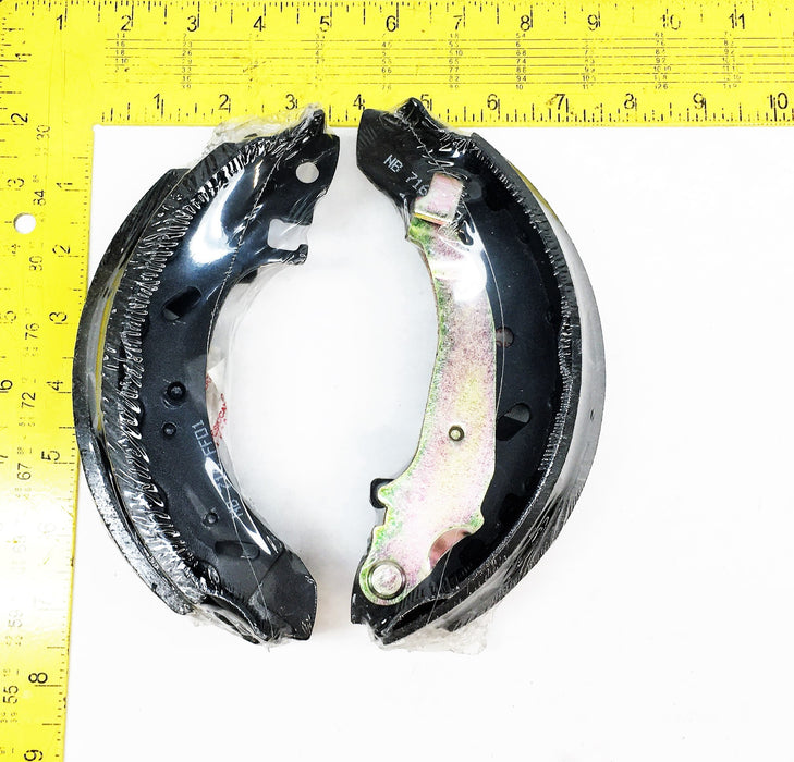 Federated Auto Parts Silver Plus 4 Piece Set Brake Shoes SBS716 NOS