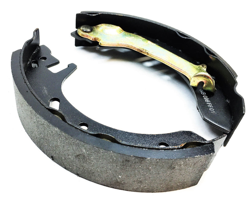 Federated Auto Parts Silver Plus 4 Piece Set Brake Shoes SBS696 NOS