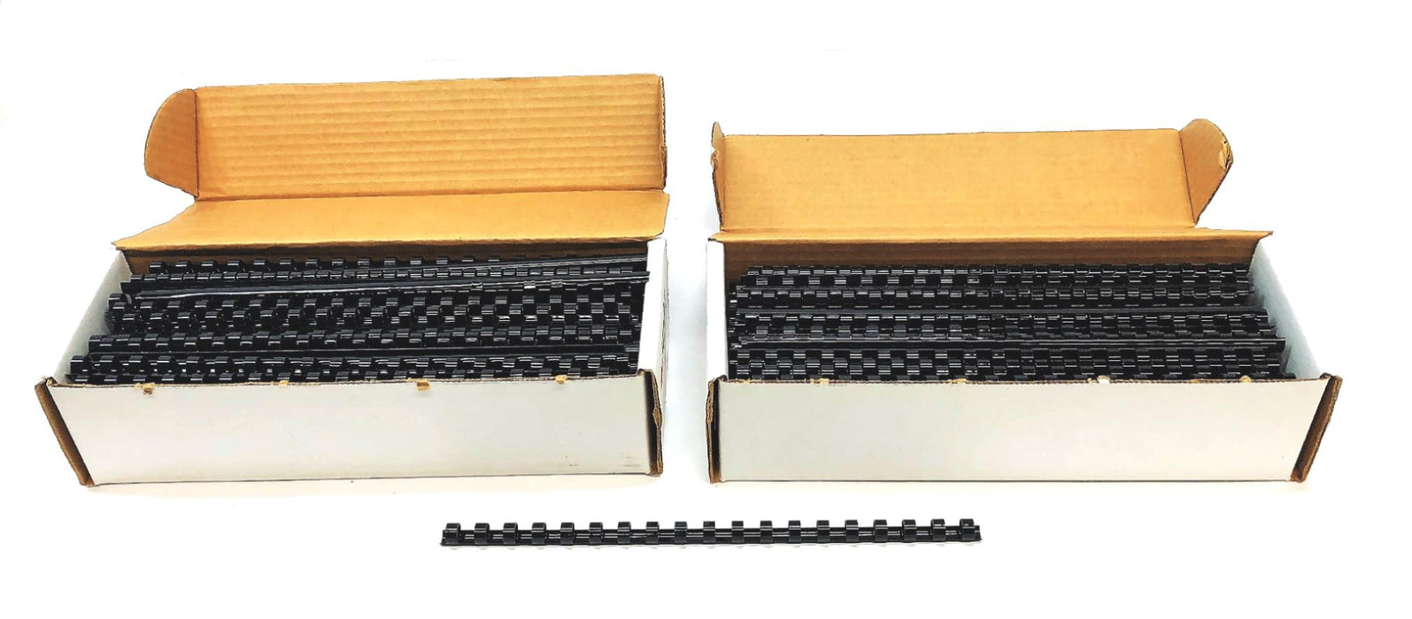 GBC Box of 100 3/8 Inch Binding Combs 4000044 [Lot of 2] NOS