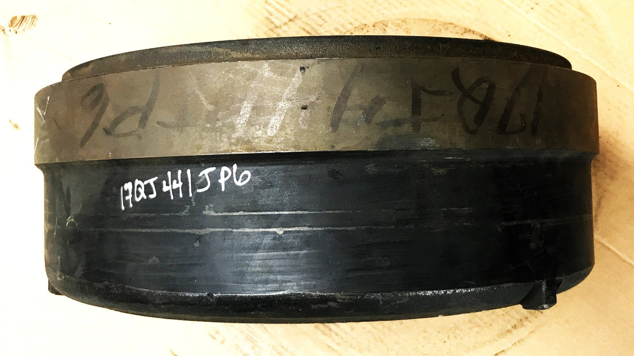Mack 19" x 7" Brake Drum 17QJ441JP6X USED