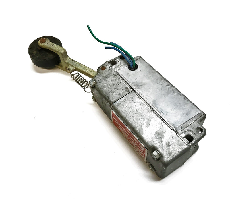 Moline 300VAC 2A Limit Switch P-28319-1C