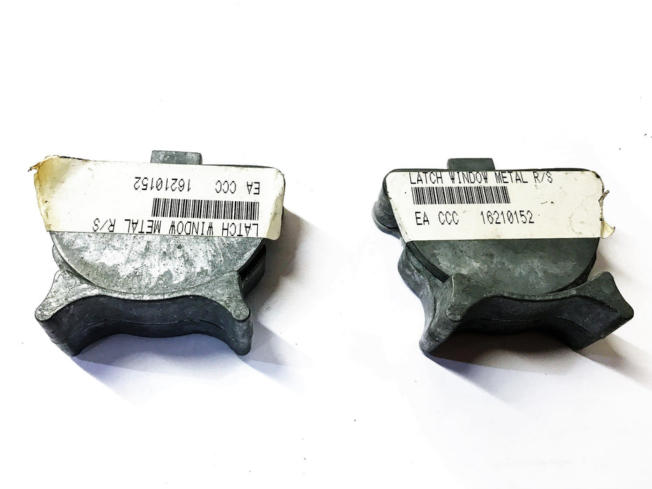 CCC Right Side Metal Window Latch Assembly 16210152 [Lot of 2] NOS
