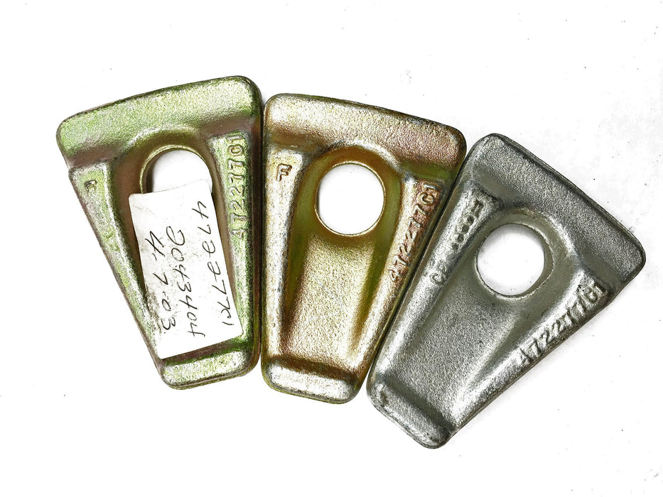 International/Navistar Rim Clamp 472277C1 [Lot of 3] NOS
