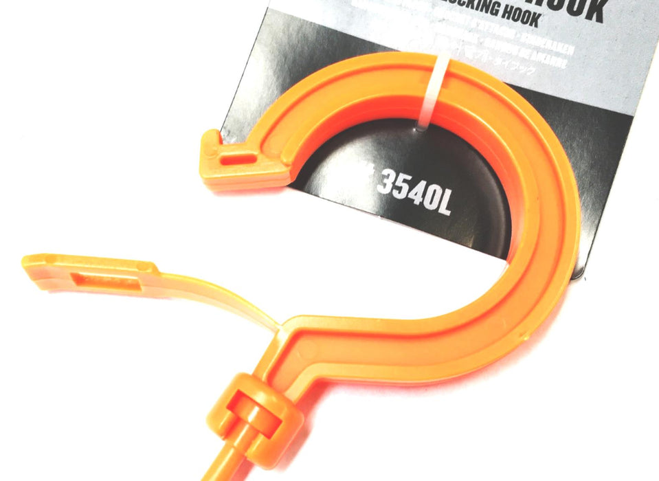 Squids 19 Inch Large Locking Hook 3540L [Lot of 4] NOS