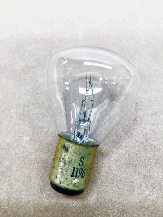 Sylvania Miniature Lamp Bulb 1196 (33709-0) [Lot of 7] NOS