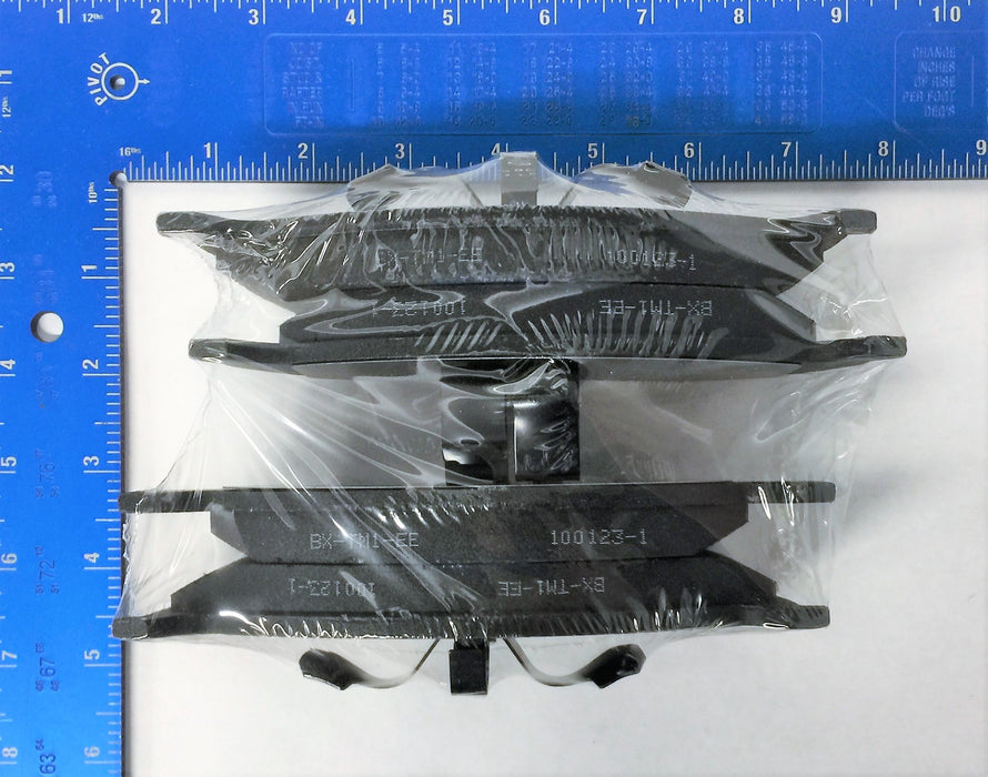 Bendix Titanium Metallic II Semi-Metal Brake Pads MKD642 NOS