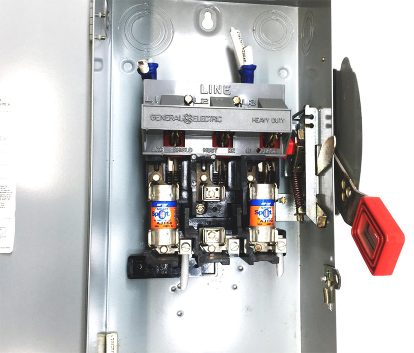 General Electric Model 10 Heavy Duty Safety Switch Indoor Enclosure TH3362 USED