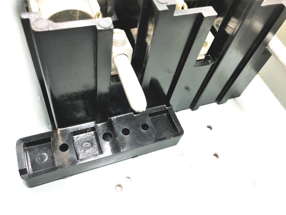 General Electric Model 10 Heavy Duty Safety Switch Indoor Enclosure TH3362 USED