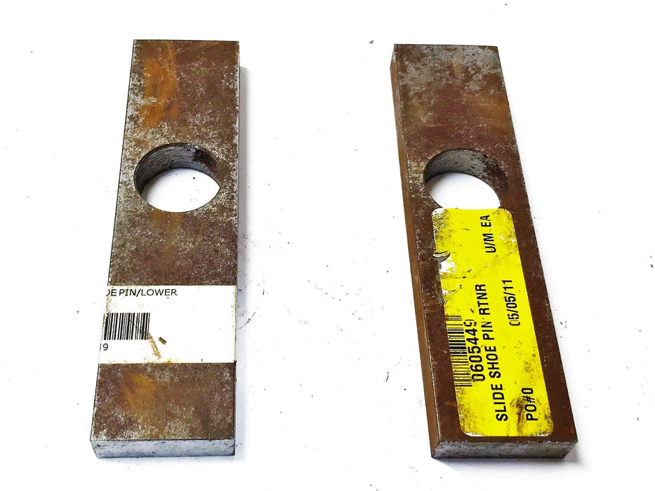 McNeilus Lower Pin Shoe Retainer 605449 [Lot of 2] NOS