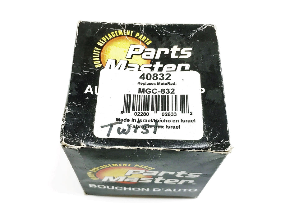 Parts Master Twist and Lock Fuel Tank Cap 40832 [Lot of 2] NOS