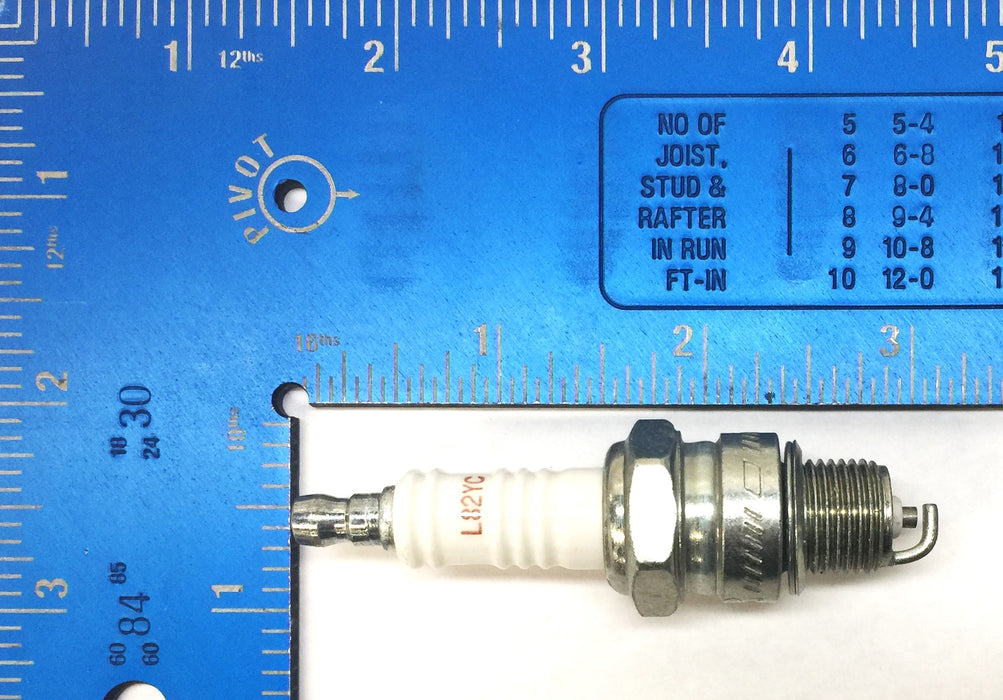 Champion Copper Plus Spark Plug Service Shop Pack (24pcs) L82YC (328s) NOS