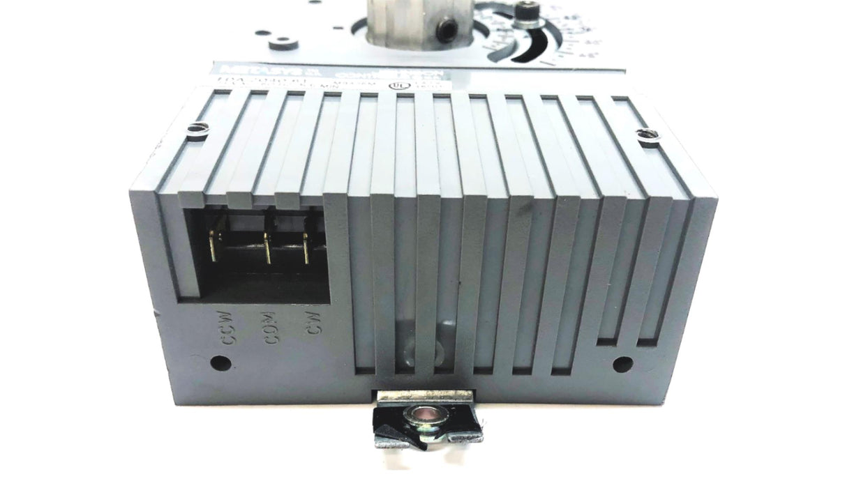Johnson Controls Metasys Electric Motor Actuator EDA-2040-61 Mount is Bent USED