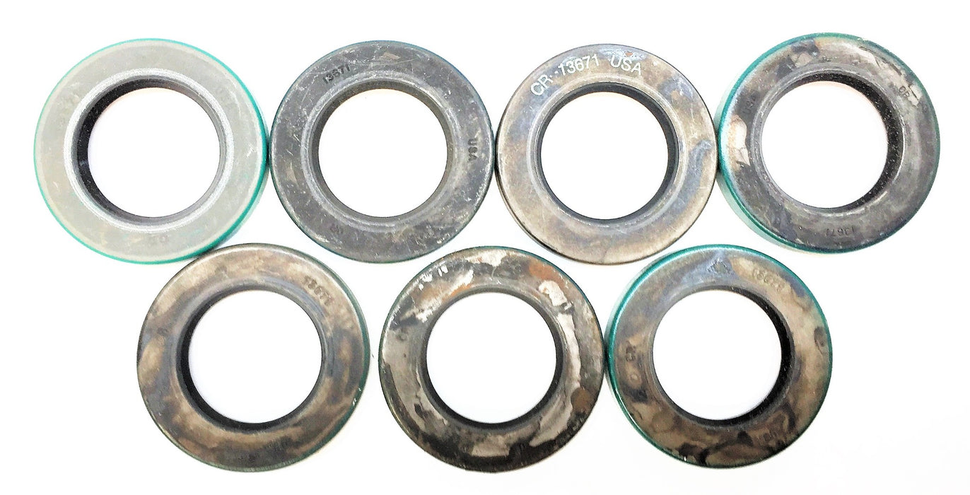 CHICAGO RAWHIDE/CR Oil Seal 13671 [Lot of 7] NOS