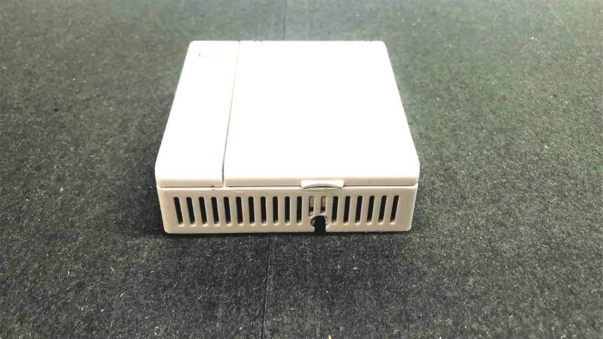 Johnson Controls Rev-D Temperature Sensor With Mount TE-67NP-1N00 USED