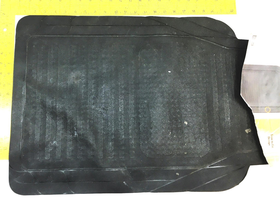 Kraco 4 Piece Black Rubber Floor Mat WM6404 NOS