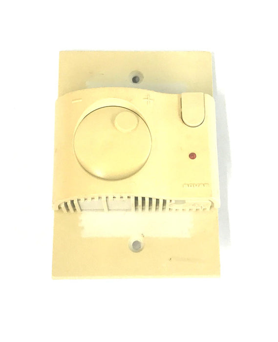 Novar Controls FTS-2 Thermostat Controller (FTS-2A ARB) 732301000 USED