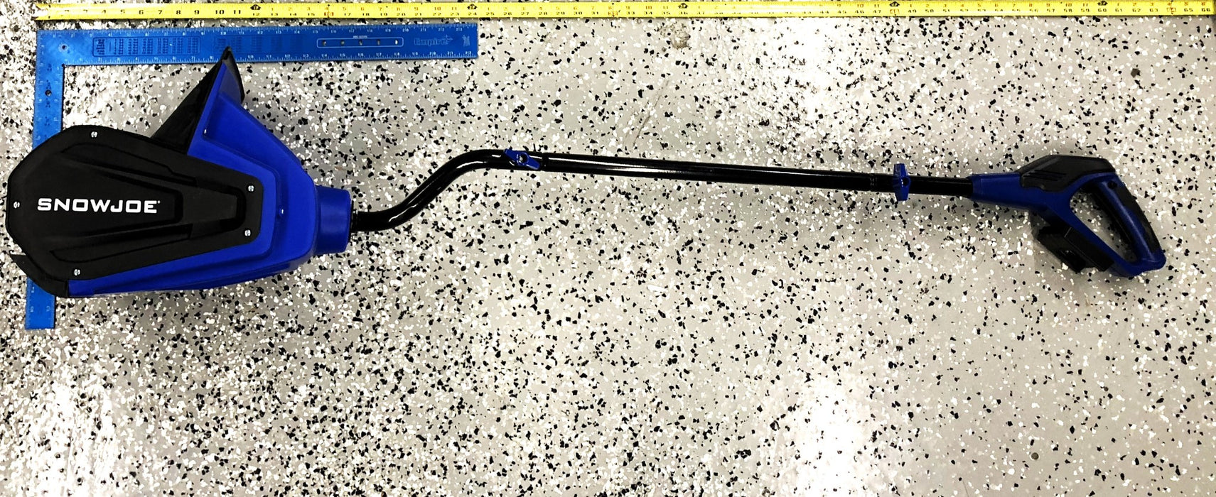 SnowJoe Cordless Snow Shovel 24V-SS13 NO BATTERY LOCAL PICKUP ONLY USED