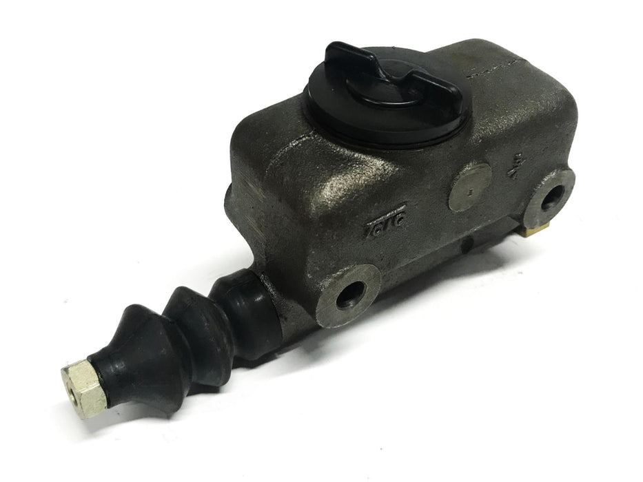 Yale Forklift Brake Master Cylinder 23941-C NOS