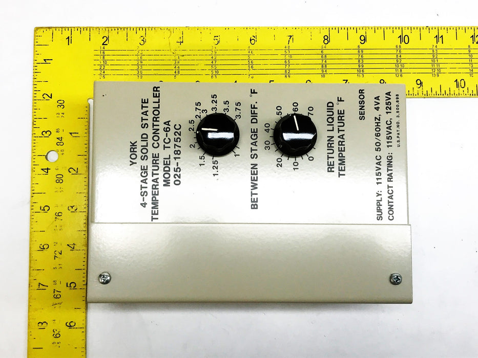 York 4-Stage Solid State Temperature Controller 025-18752-000 NOS