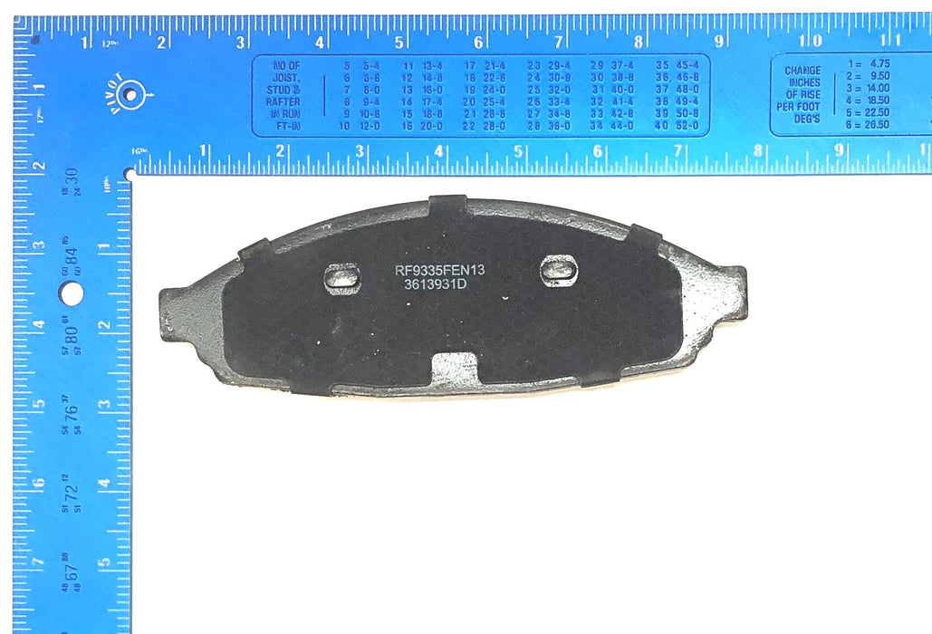Carquest Semi-Metallic Disc Brake Pad Set With Hardware PMD931H NOS