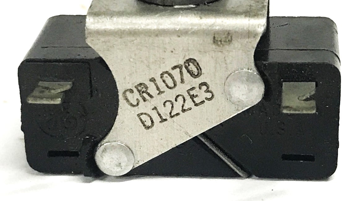 GE Hyster Forklift Push Button Switch CR1070C143E3 NOS