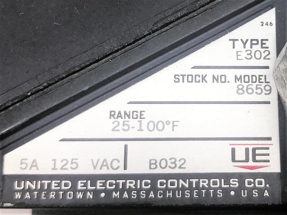 United Electrical Controls Temperature Controller E302-4BC-8659 NOS