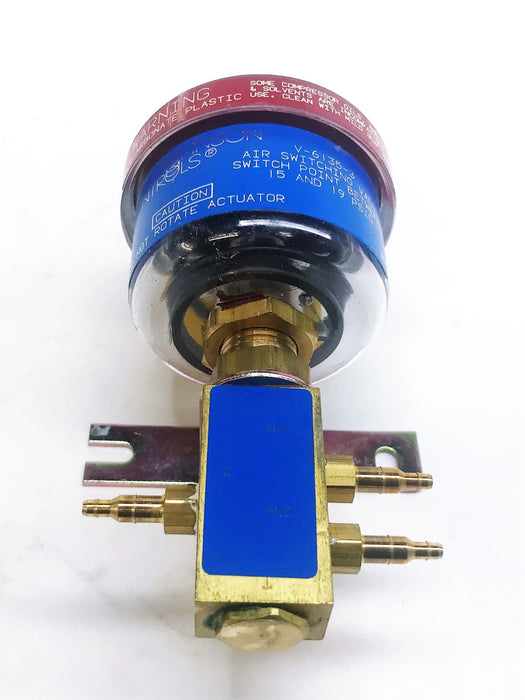 Johnson Controls Air Switching Valve V-6135-3 NOS