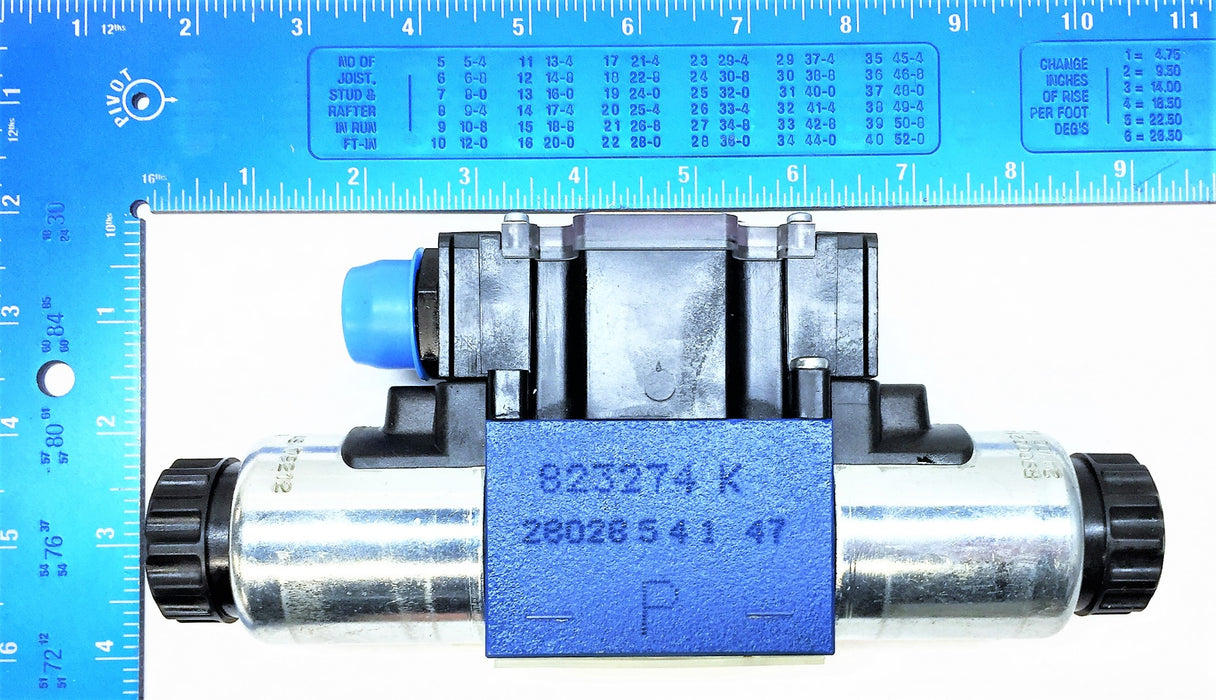 REXROTH Hydraulic Double Solenoid Valve R900577802 (4WE6E62/EG24N9DK25L) NOS