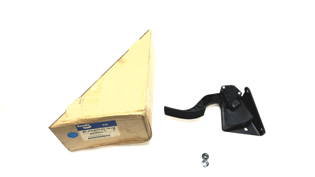 Bendix Foot Pedal 5005715 (2586242C91) NOS