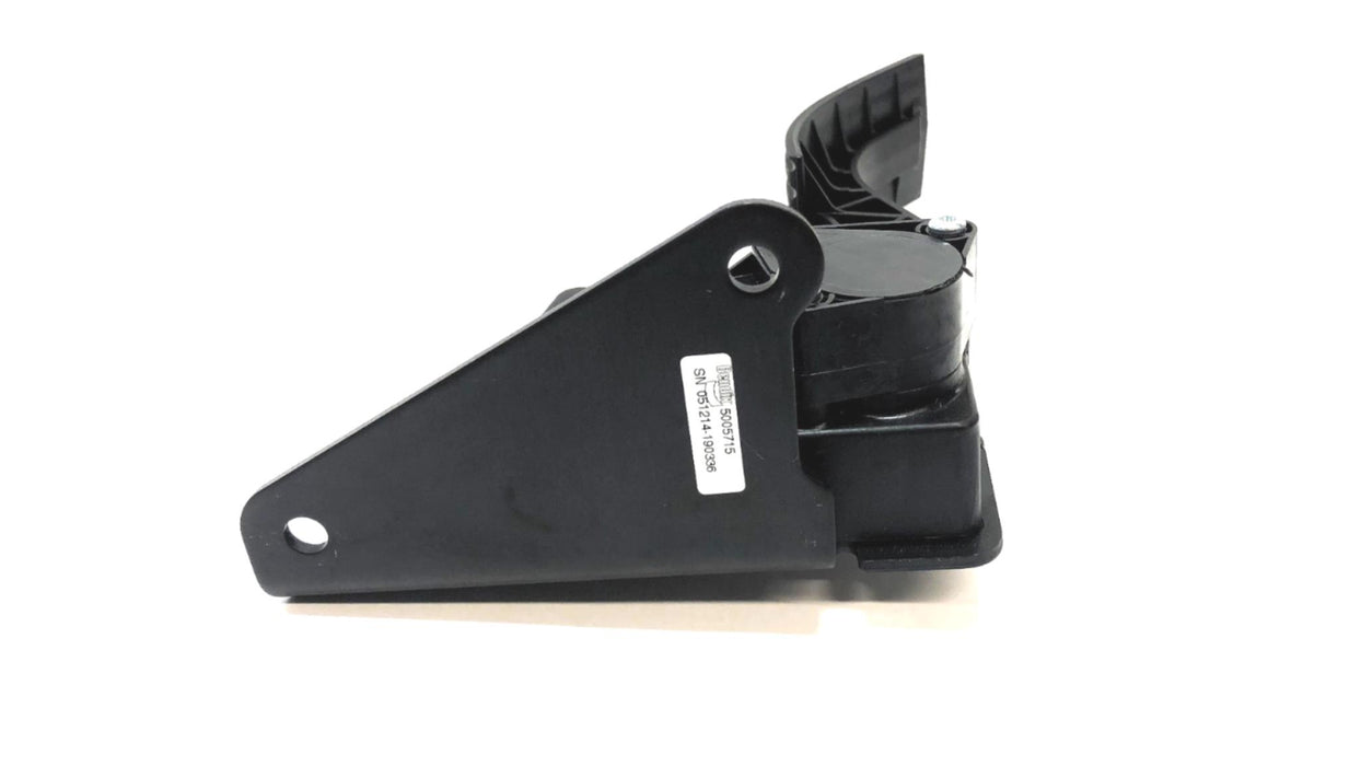 Bendix Foot Pedal 5005715 (2586242C91) NOS
