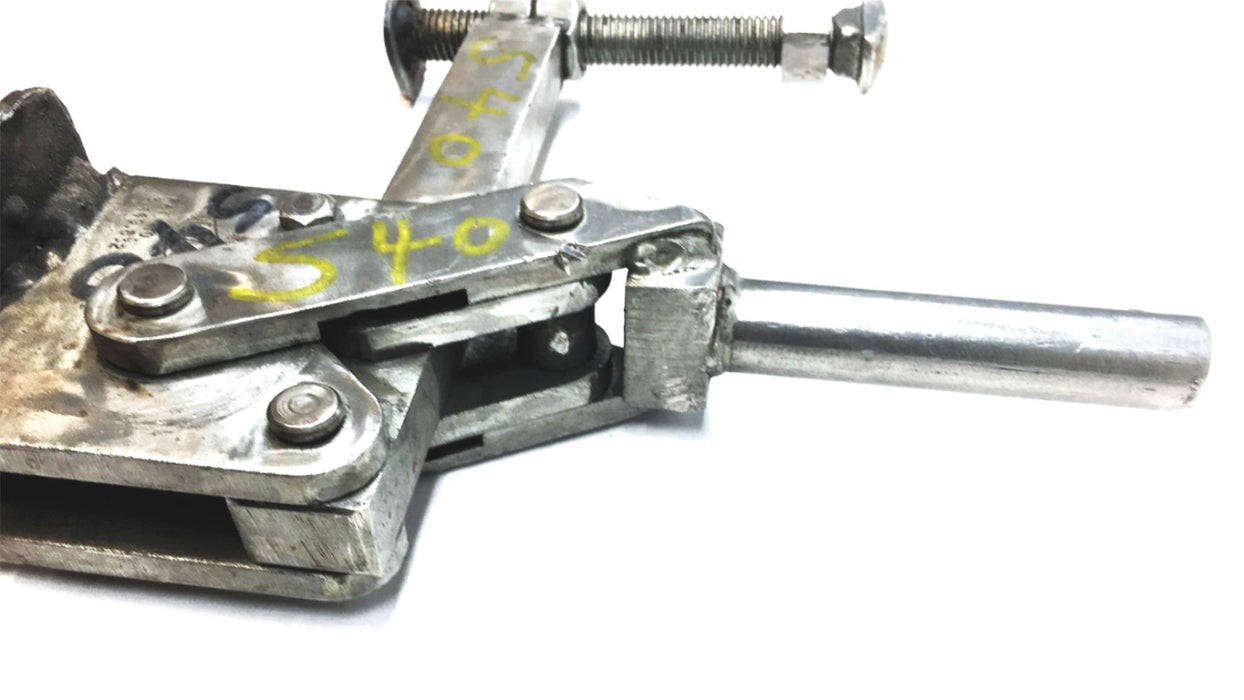 Destaco 6 Inch Spindle Vertical Hold Down Clamp 548 USED