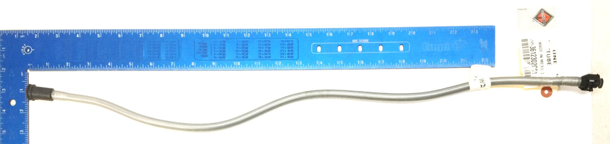 International Truck and Engine Tube Formed Fuel Line 3612302C91 NOS