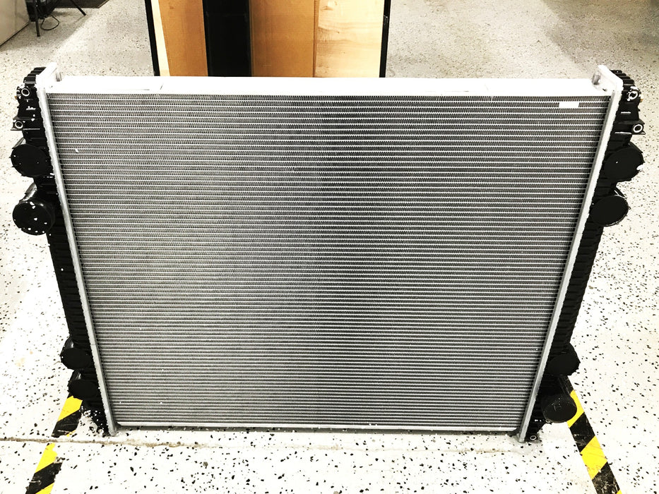 Sterling Freightliner Radiator 557157A NOS