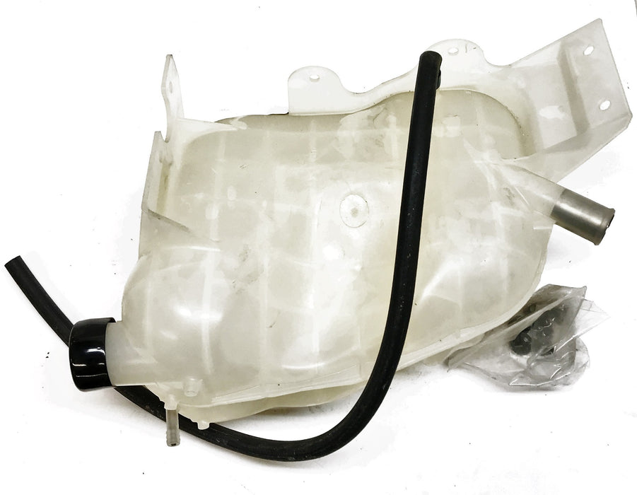 International/Navistar Coolant Recovery Surge Tank 3A0569570000 NOS