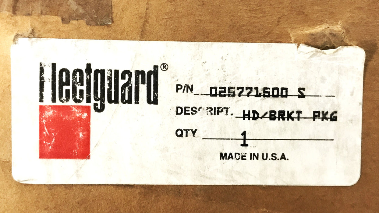 Fleetguard Oil Filter Head and Bracket Housing 025771500S NOS