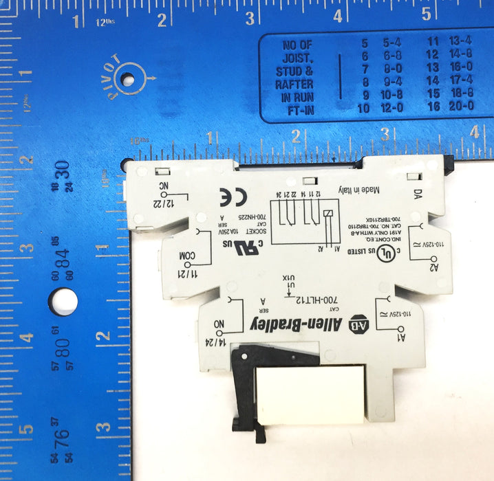 Allen-Bradley Terminal Block Relay 700-HLT12 (700-TBR2110) USED