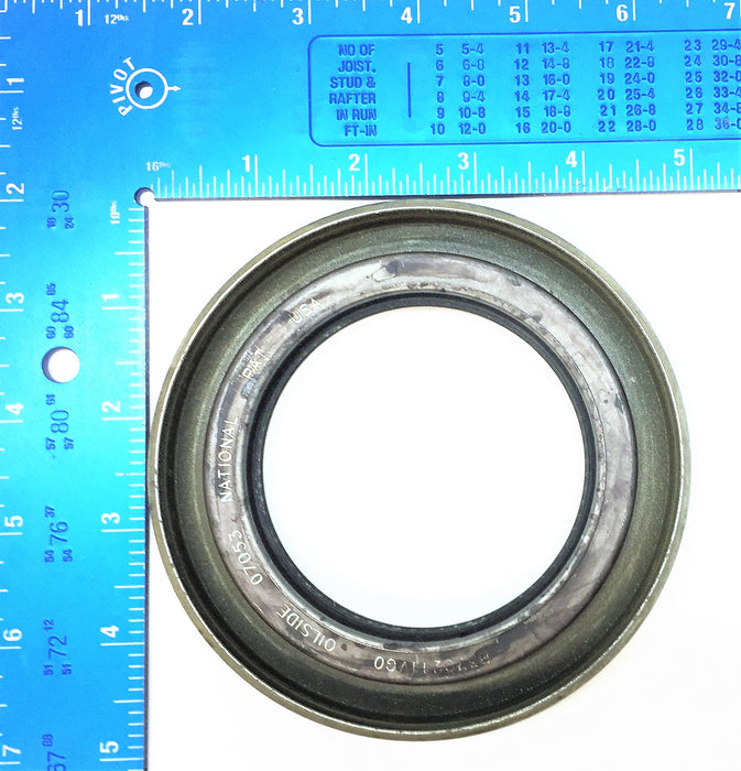 FEDERAL MOGUL/NATIONAL Oil Seal 370211A NOS