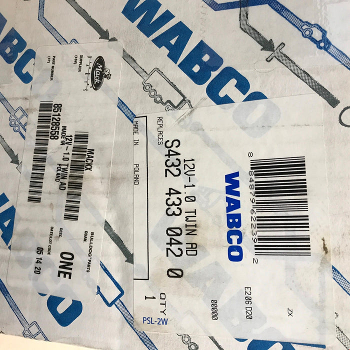 Wabco/Mack Twin Chamber Air Dryer Assembly S432-433-042-0 (85128558) NOS
