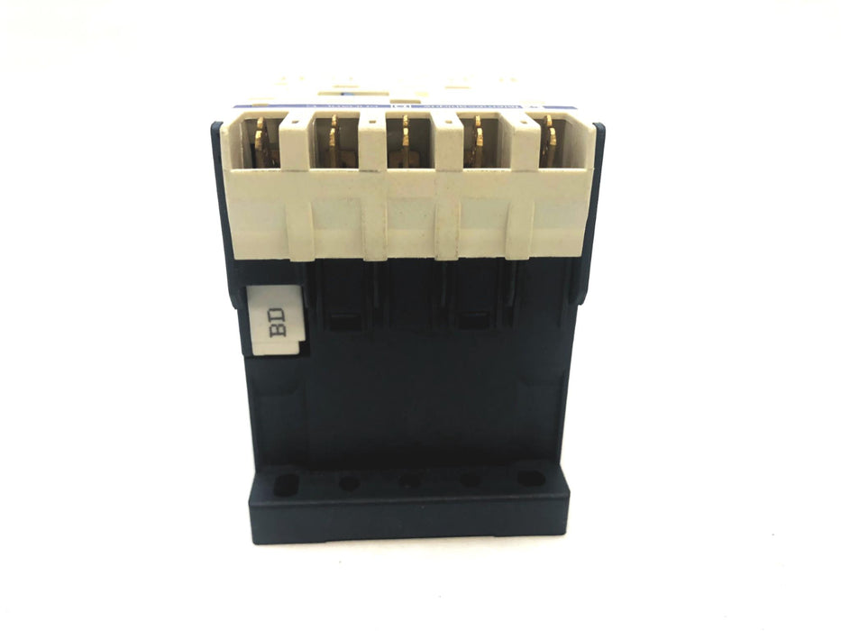 Schneider Electric 24VDC Contactor LP1K09017BD NOS
