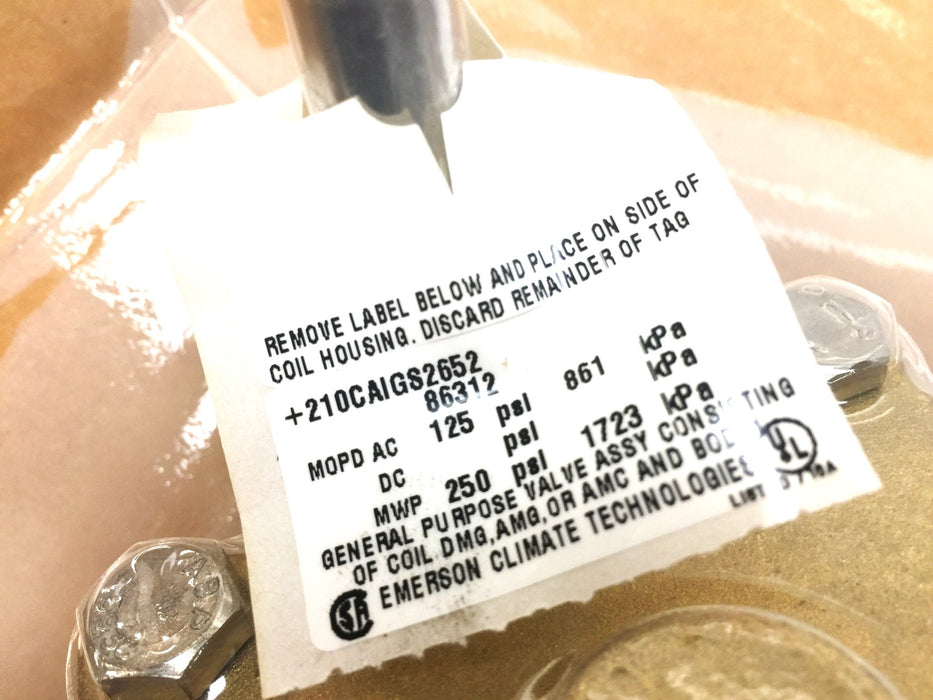 Emerson Industrial Solenoid Valve Less Coil 86312 (210CA1B1B) NOS