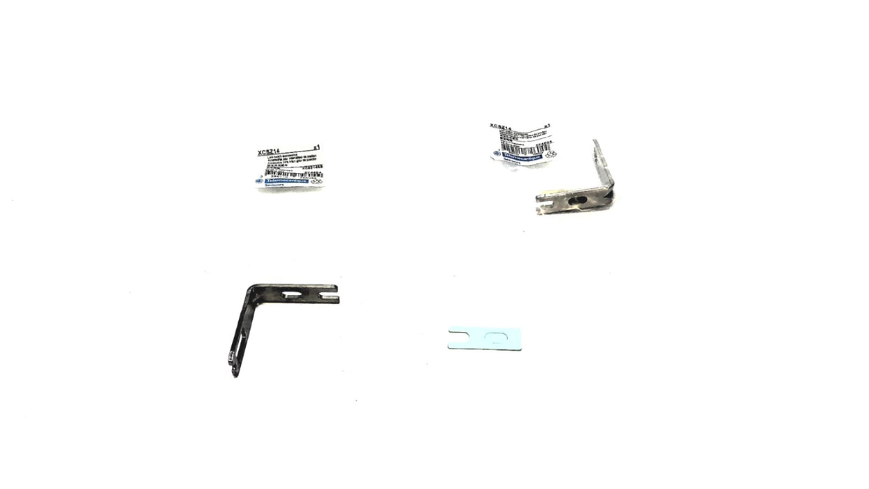 Telemecanique Right Angle Actuating Key XCSZ14 [Lot of 2] NOS