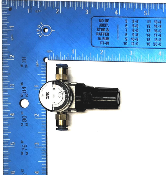 SMC Pressure Regulator W/ Gauge AR1000-M5 USED