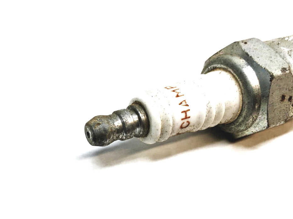 Champion Spark Plug UJ-10Y [Lot of 3] NOS