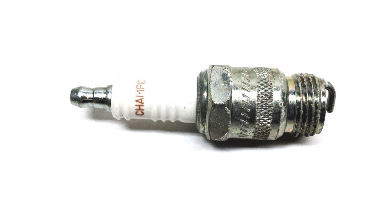 Champion Spark Plug 129 (RF10C) [Lot of 5] NOS