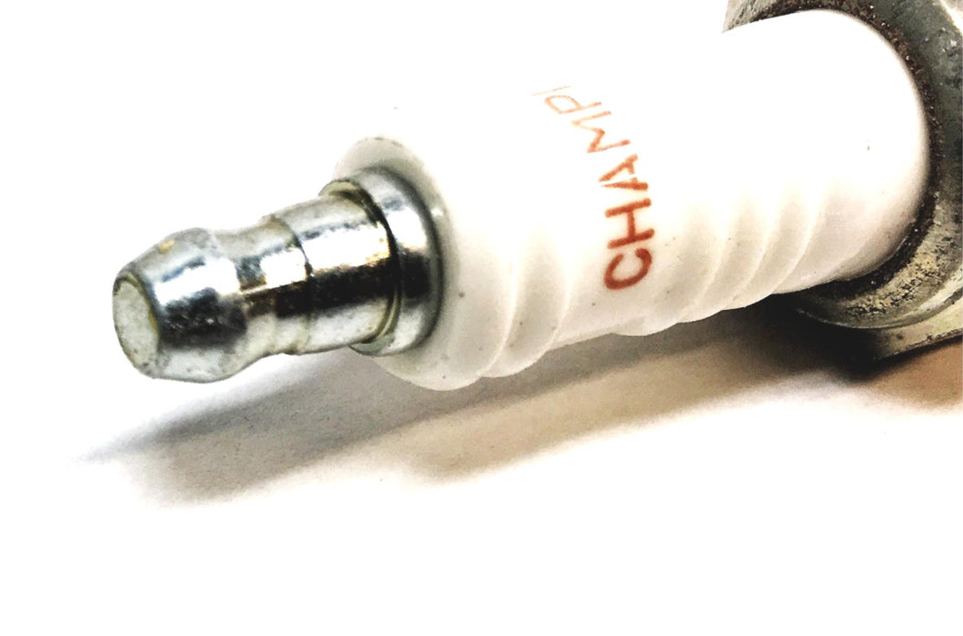 Champion Spark Plug 129 (RF10C) [Lot of 5] NOS