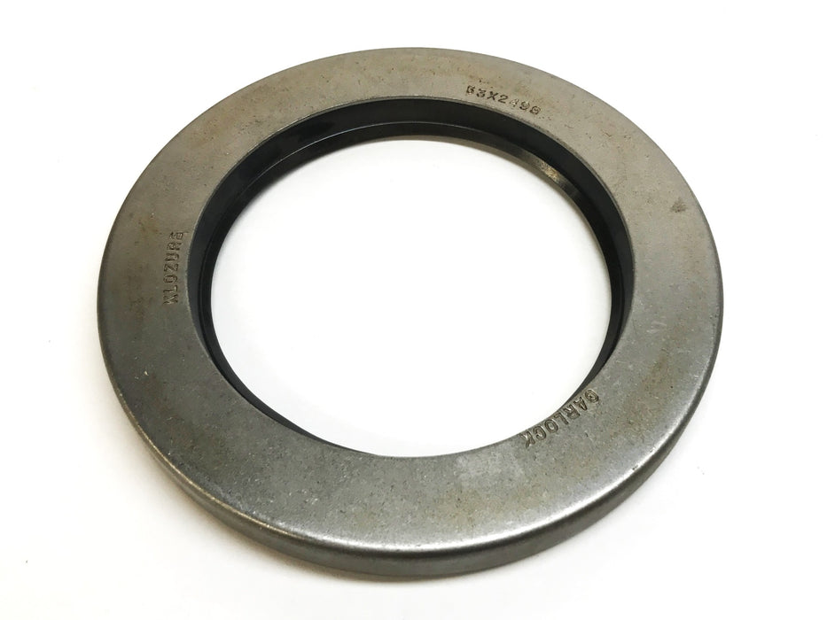 Garlock Klosure 5-1/2 inch Oil Seal 53X2498 NOS