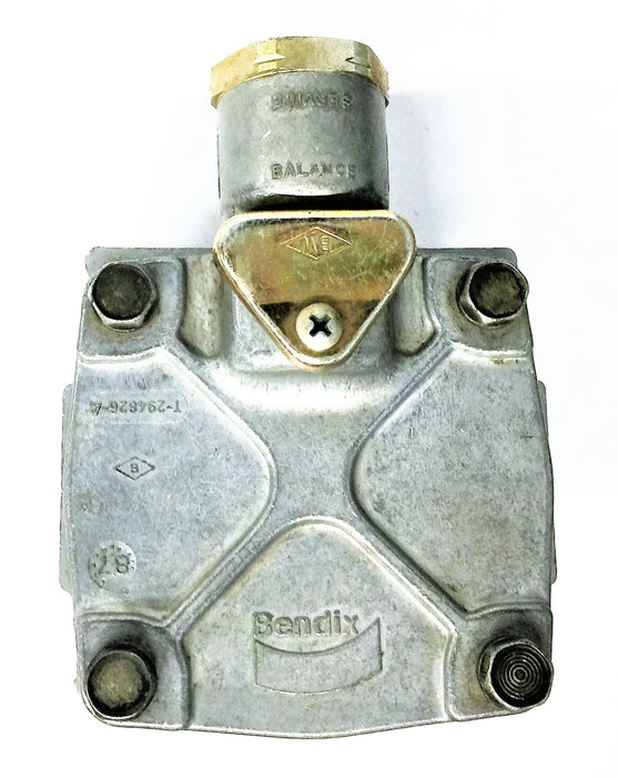 BENDIX R-14 Valve with Bracket 103010X NOS