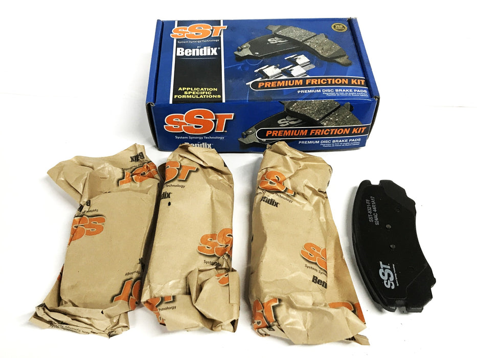 SST Raybestos Semi-Metallic Brake Pad Set D924 NOS